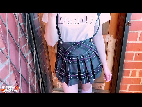 ❤️ Školačka jí hluboce kouří péro a místo vyučování šuká. ❤️ Porno video u nás ❌️